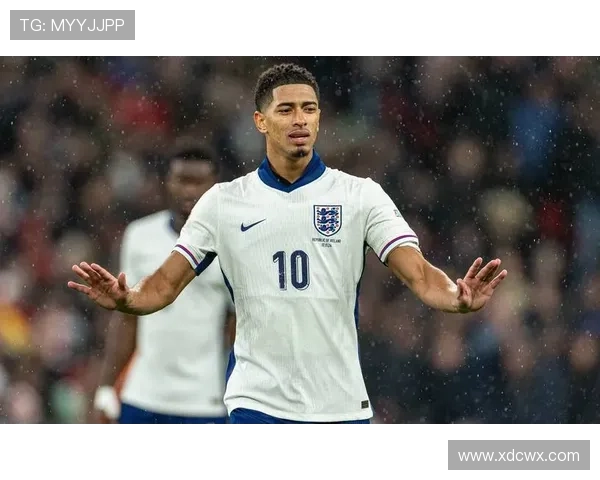 贝林厄姆持续提升，成英格兰足球新偶像