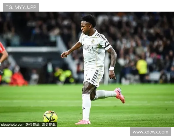 瓦伦西亚传统豪门地位下滑,球队竞争力逐步反映,对西甲格局带来变化 瓦伦西亚传统豪门地位下滑,球队竞争力逐步反映,对西甲格局带来变化